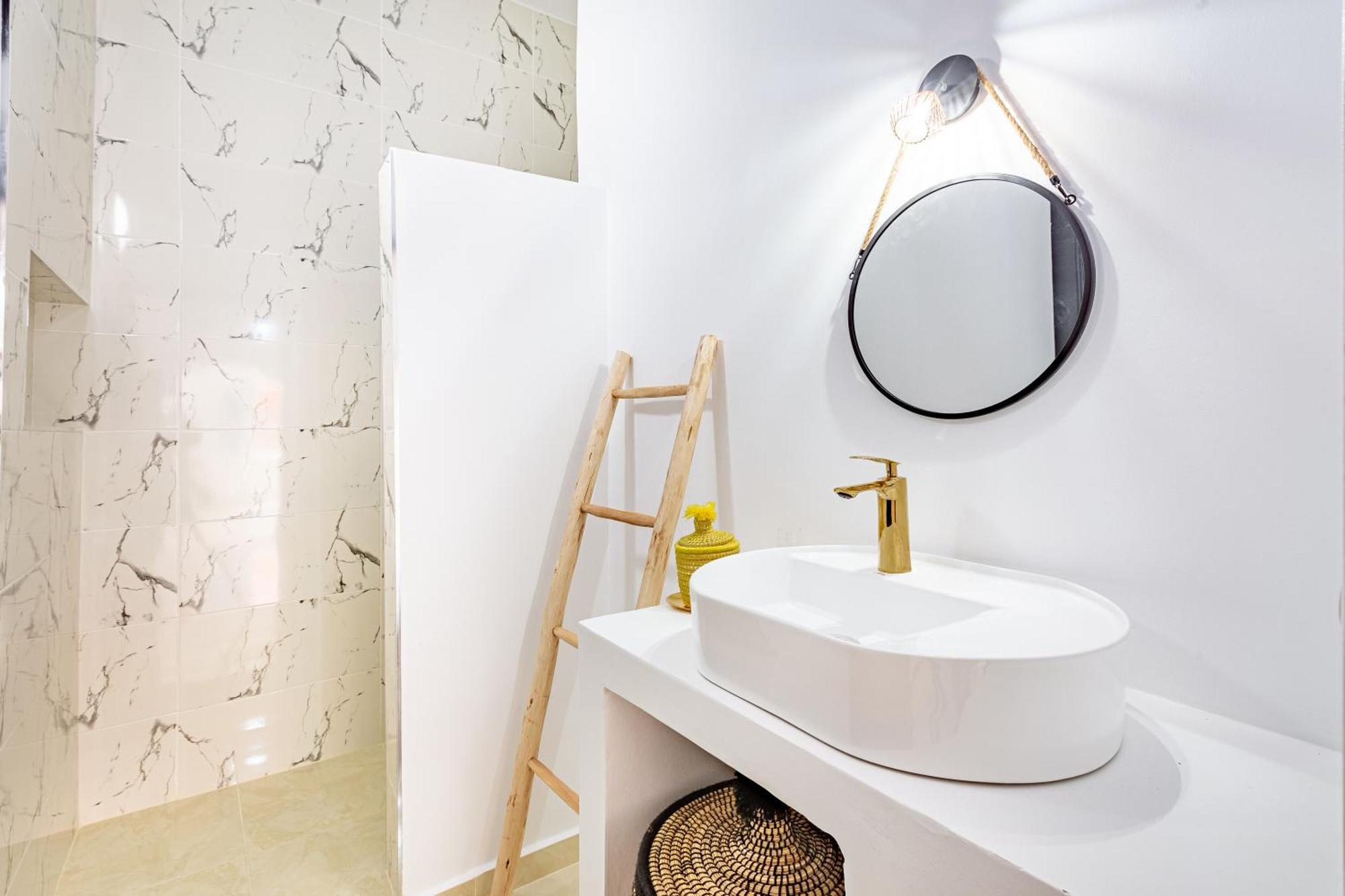 Riad Dar Juma, Suites & Appartements, Spa & Piscine Chauffee 马拉喀什 外观 照片