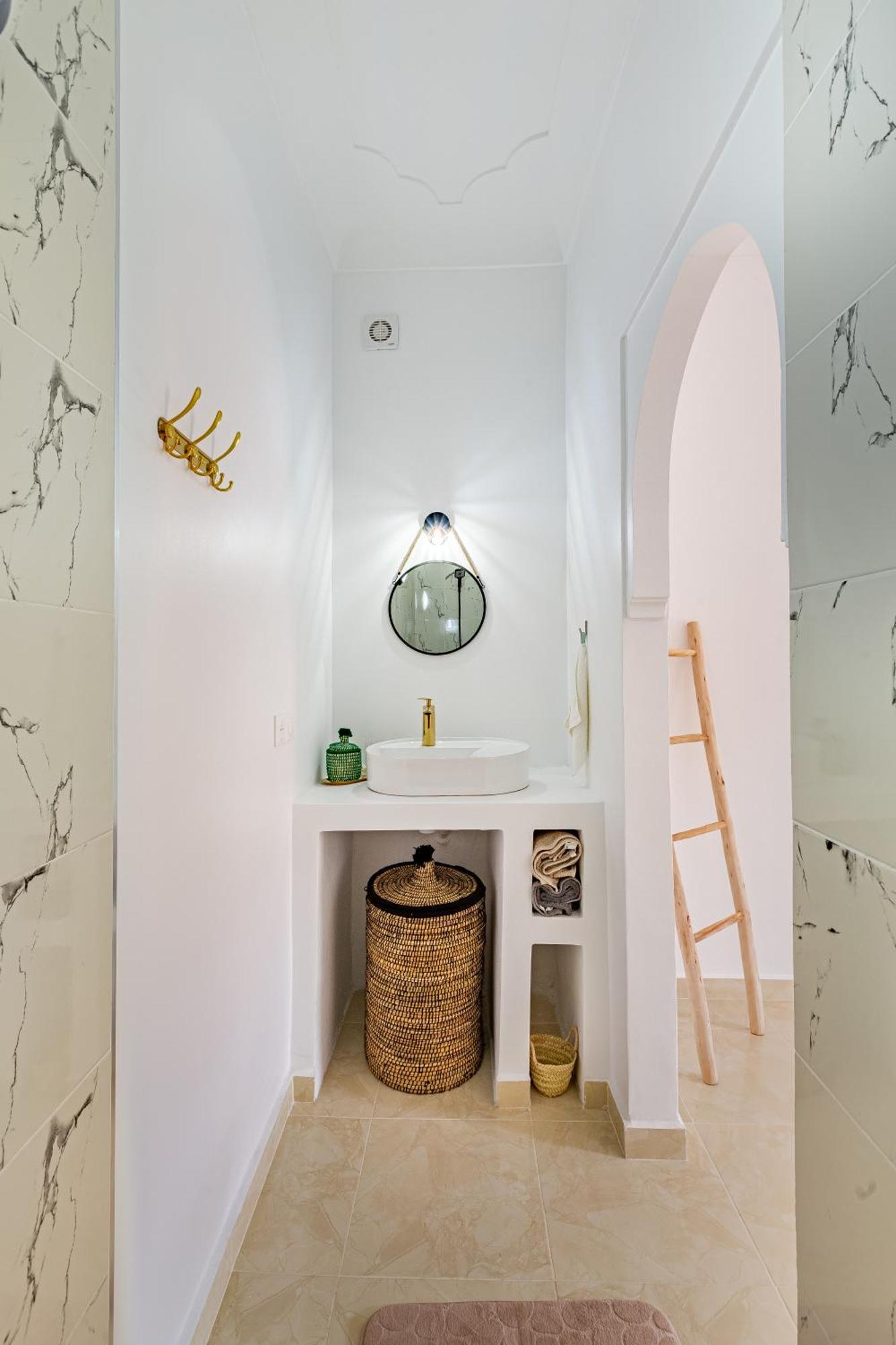 Riad Dar Juma, Suites & Appartements, Spa & Piscine Chauffee 马拉喀什 外观 照片