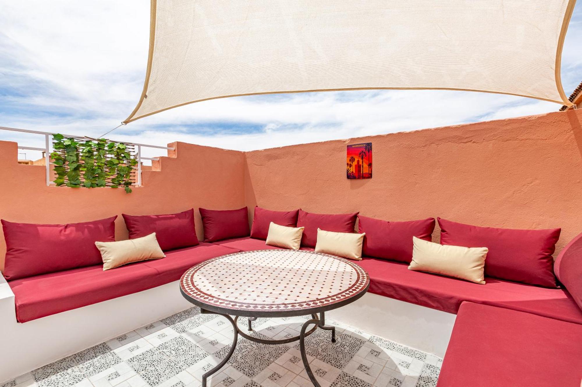 Riad Dar Juma, Suites & Appartements, Spa & Piscine Chauffee 马拉喀什 外观 照片
