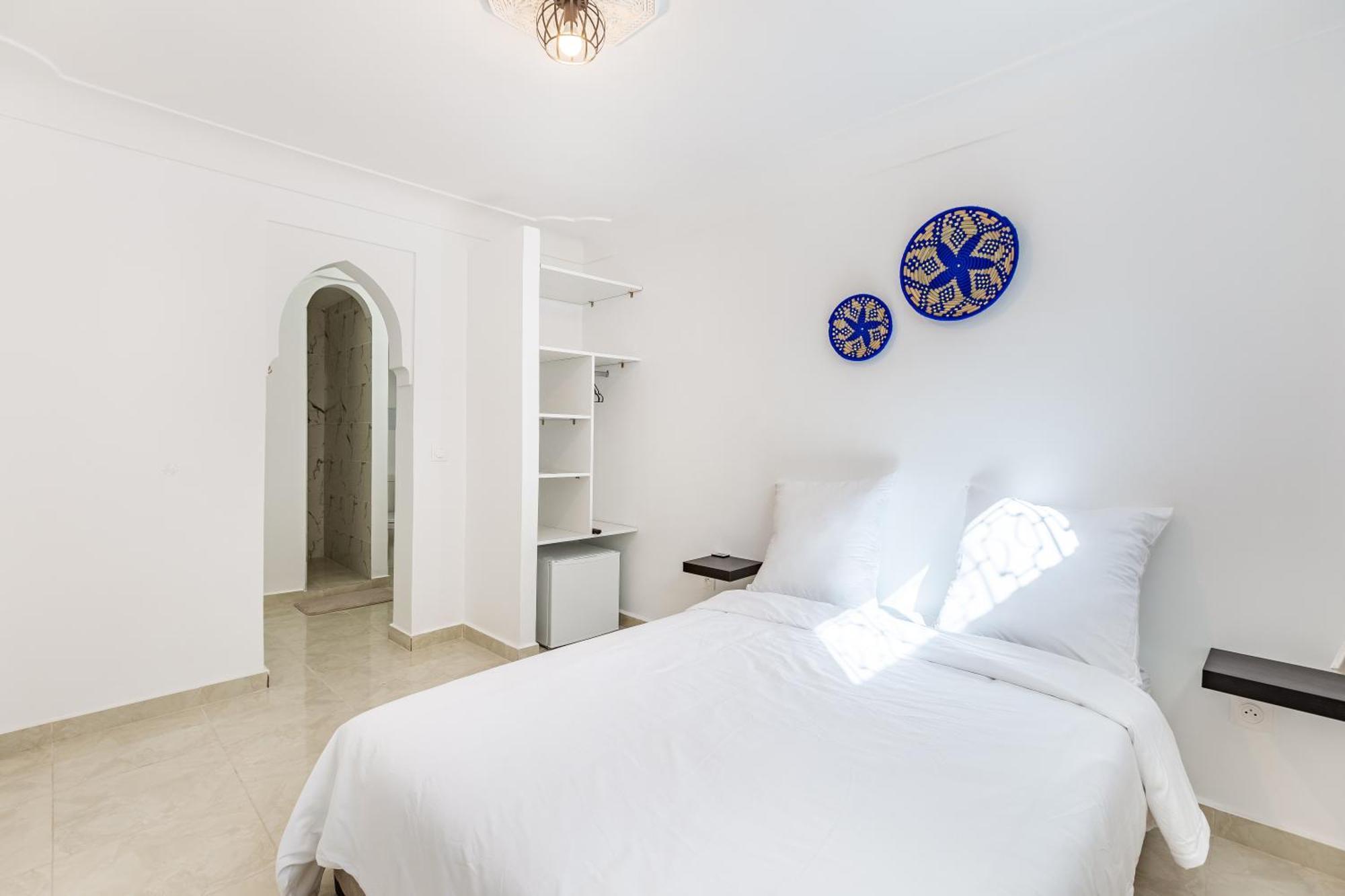 Riad Dar Juma, Suites & Appartements, Spa & Piscine Chauffee 马拉喀什 客房 照片