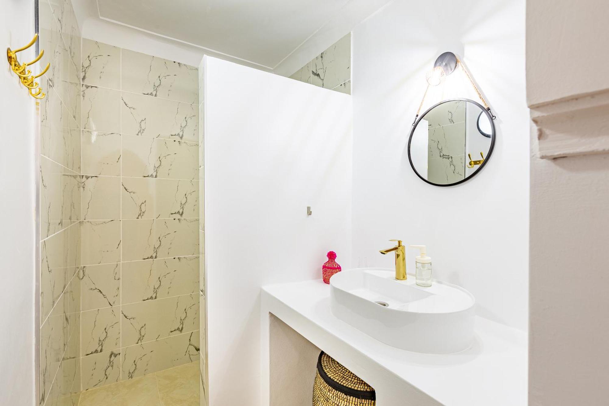 Riad Dar Juma, Suites & Appartements, Spa & Piscine Chauffee 马拉喀什 外观 照片